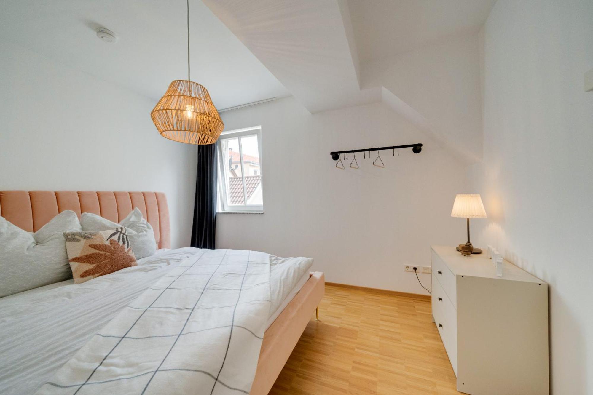 רויטלינגן Altstadt Apartment 2 Zimmer Am Weibermarkt מראה חיצוני תמונה