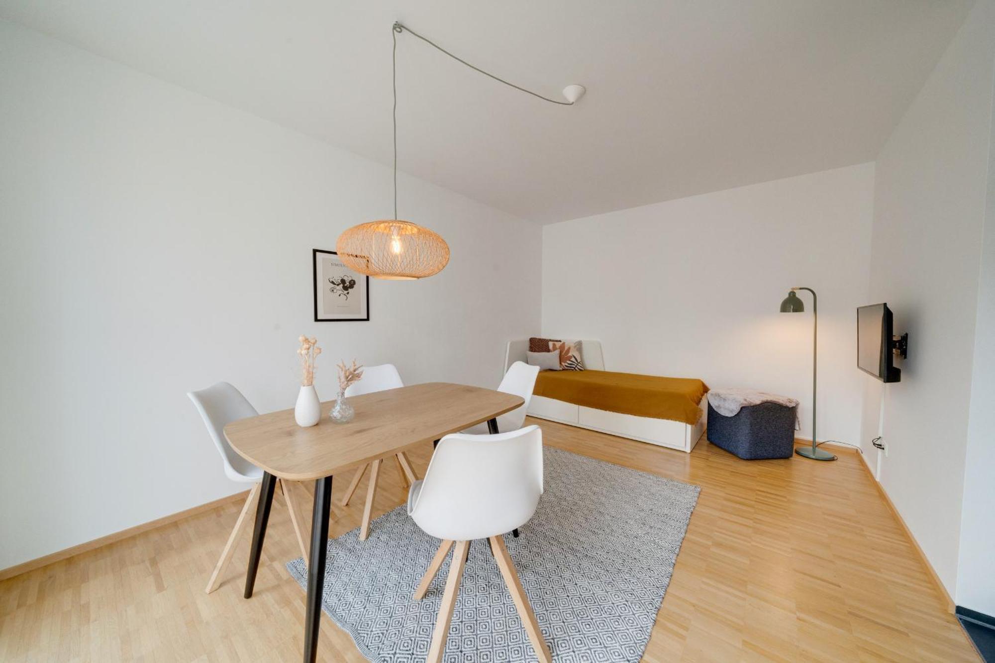רויטלינגן Altstadt Apartment 2 Zimmer Am Weibermarkt מראה חיצוני תמונה